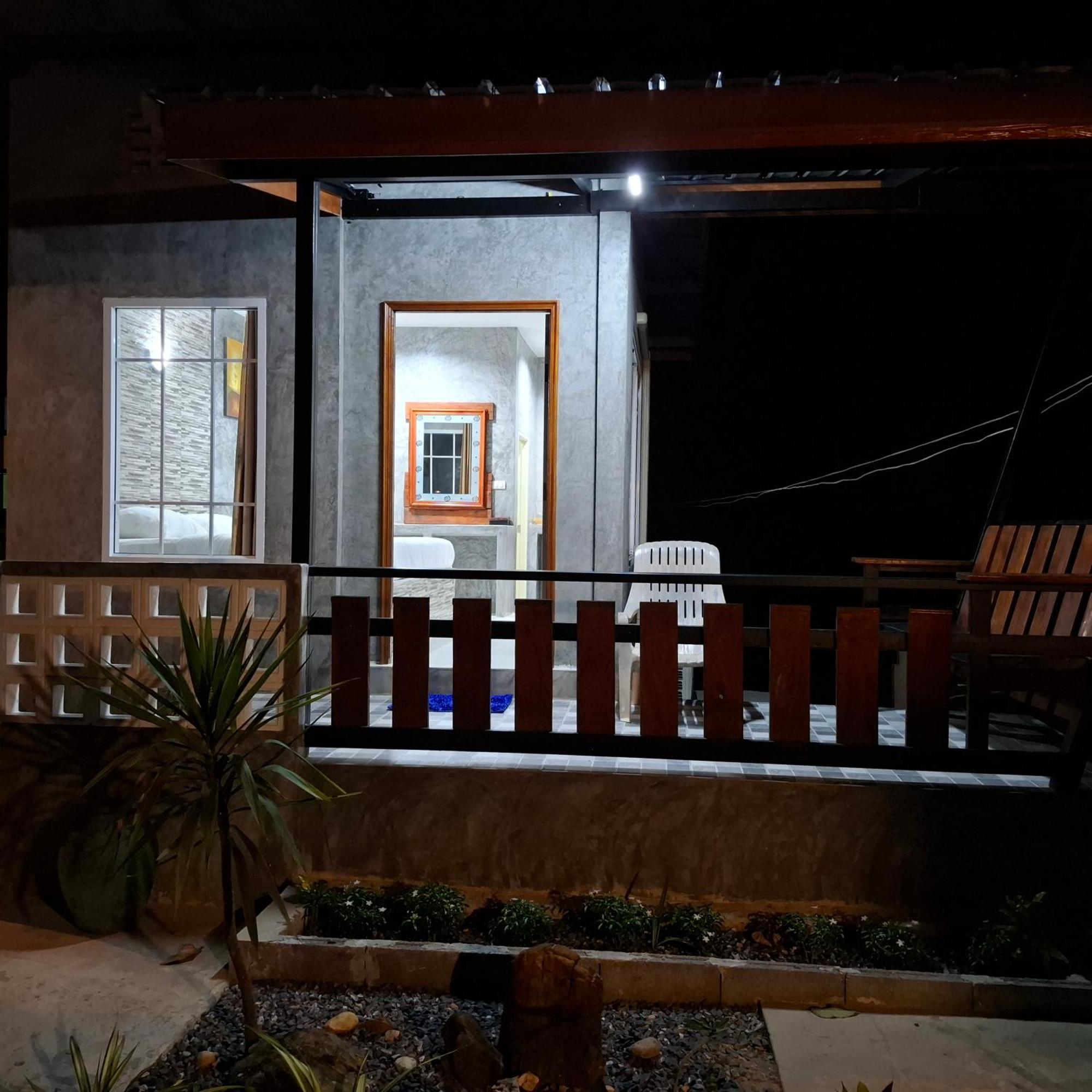 Villa Lanta Valom Buri Ko Lanta Esterno foto